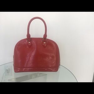 CLEARANCE Adorable red satchel